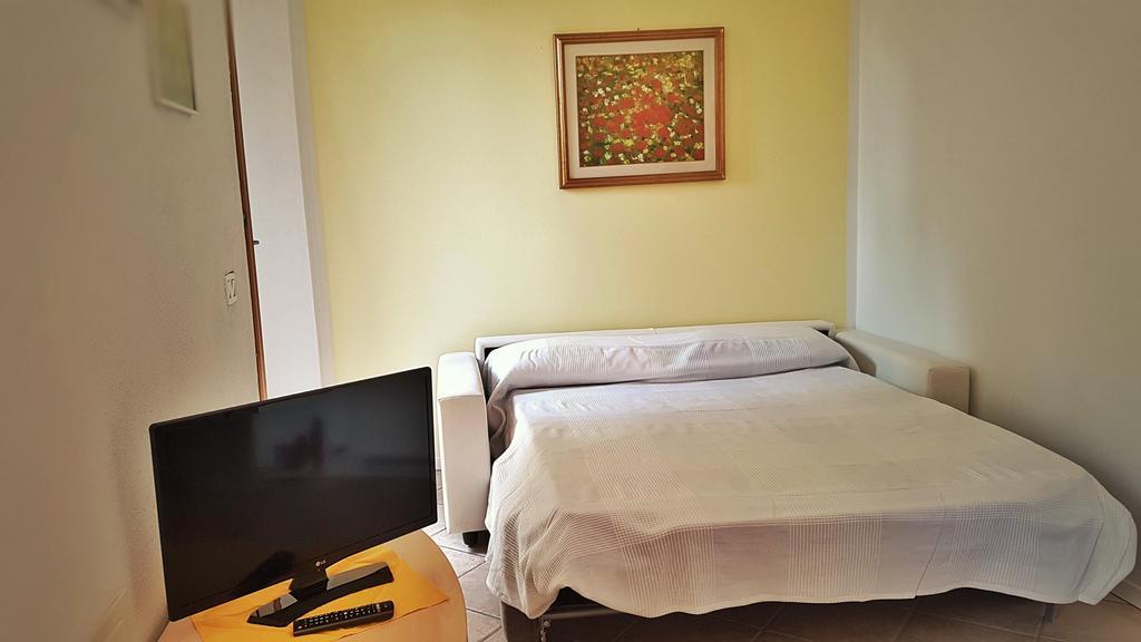 Appartamento Angi - Lago & Vacanza Attiva ريفا ديل غاردا المظهر الخارجي الصورة